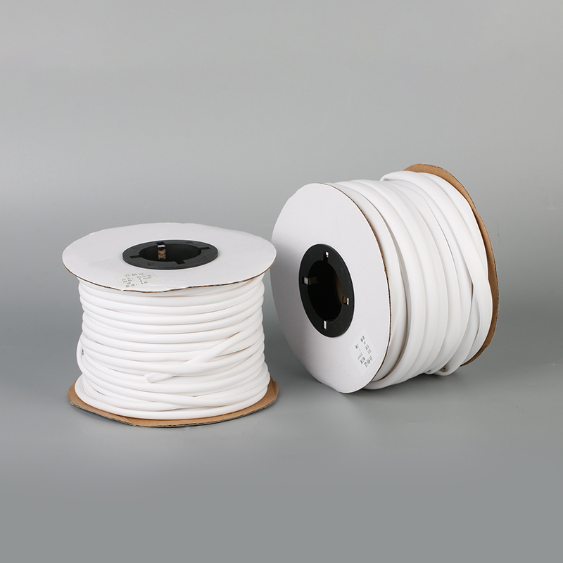 Tubo de número de cable en blanco