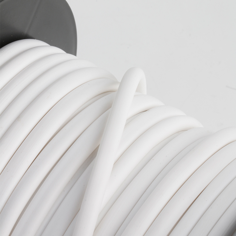 Tubo de número de cable en blanco